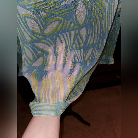 Tropical Sheer Button-Up Blouse - Picture 7 of 12